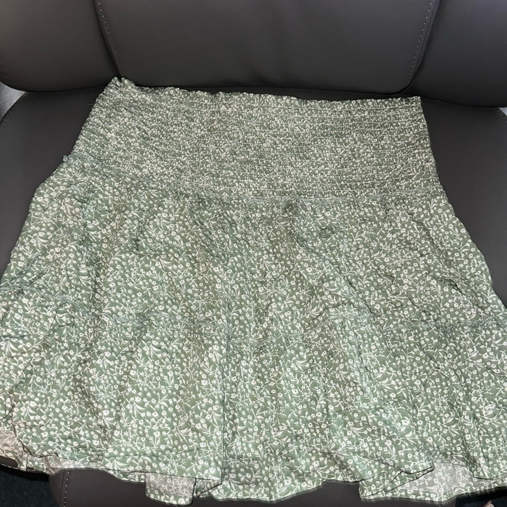 Outfitted threadz smocked ruffle mini skirt